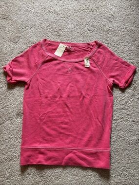 Woman’s Short Sleeve Pink Knit Top